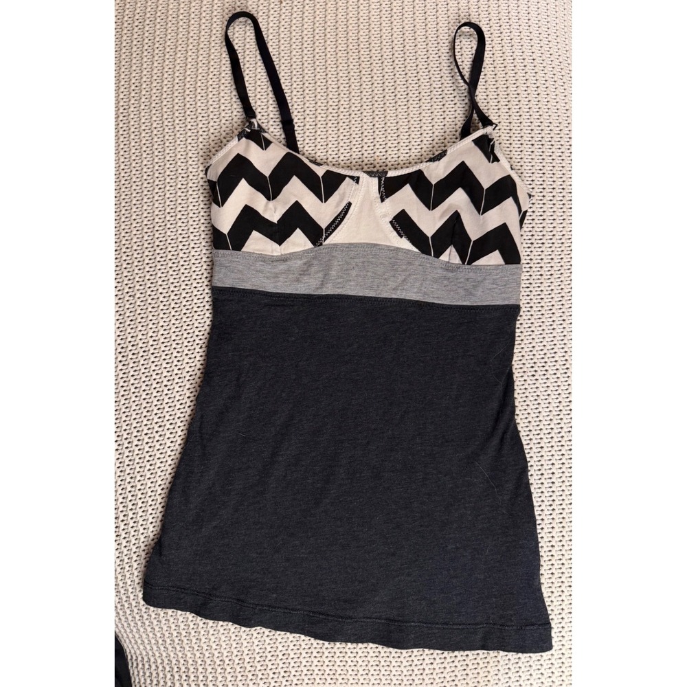 Lululemon Chevron Colorblock Cami Tank Top Built In Bra Grey Black White Small - Picture 2 of 3